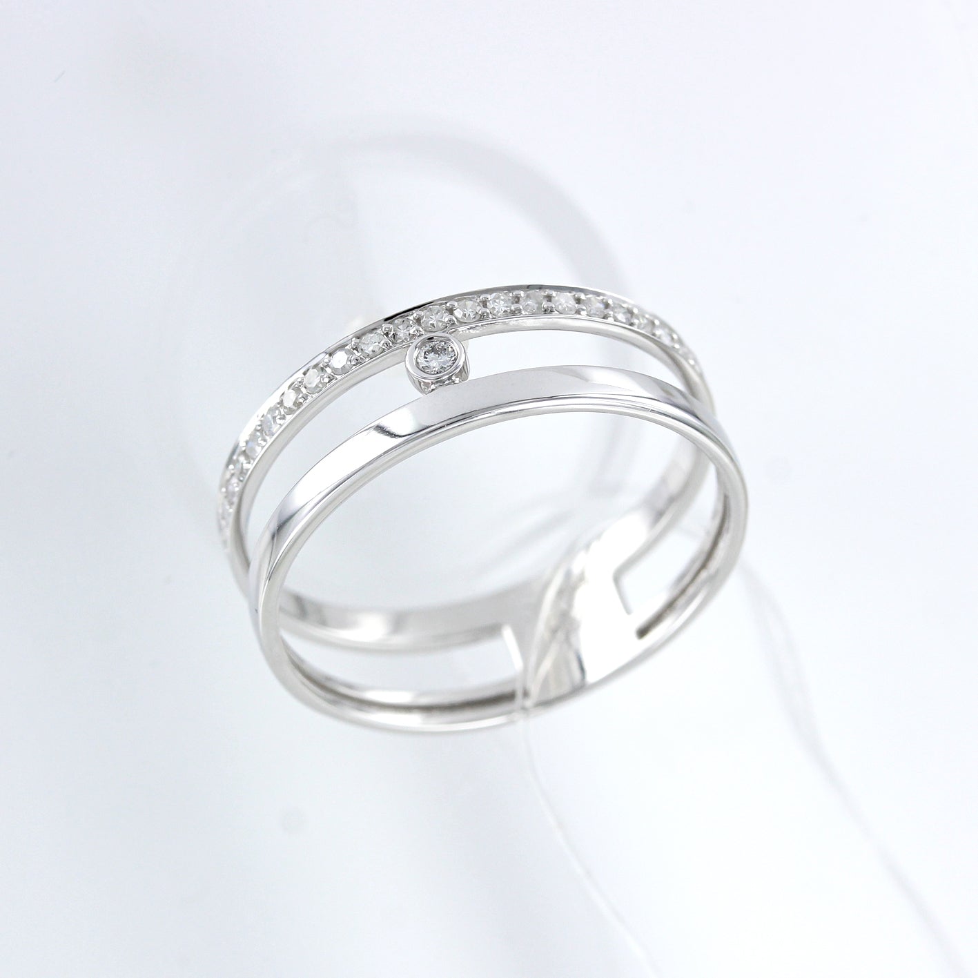 Weißgold Damenring mit Brillanten