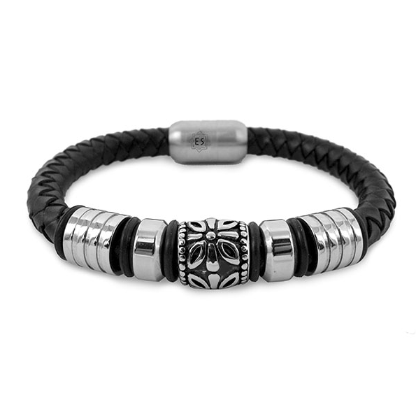 Armband aus Leder mit Metalleinsätzen