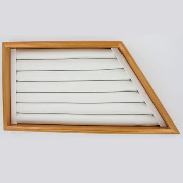 Tabletts für Ohrringe und Ringe