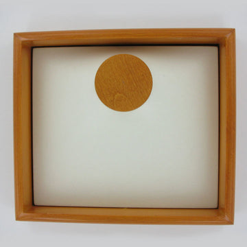 Tabletts für Collier