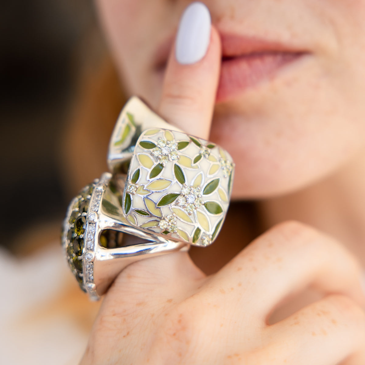 Damenring mit Emaille und Zirkonia 3